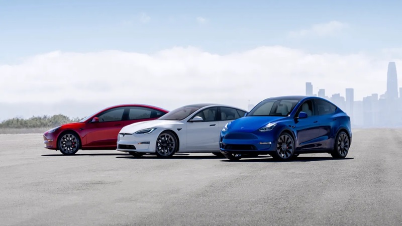 Uygun fiyata otomobil arayanlar dikkat! Tesla’dan ucuz otomobil hamlesi