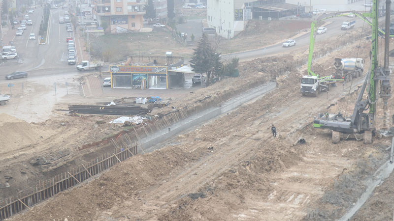 Şanlıurfa trafik kabusu bitiyor: Kavşak bu gece trafiğe açılıyor
