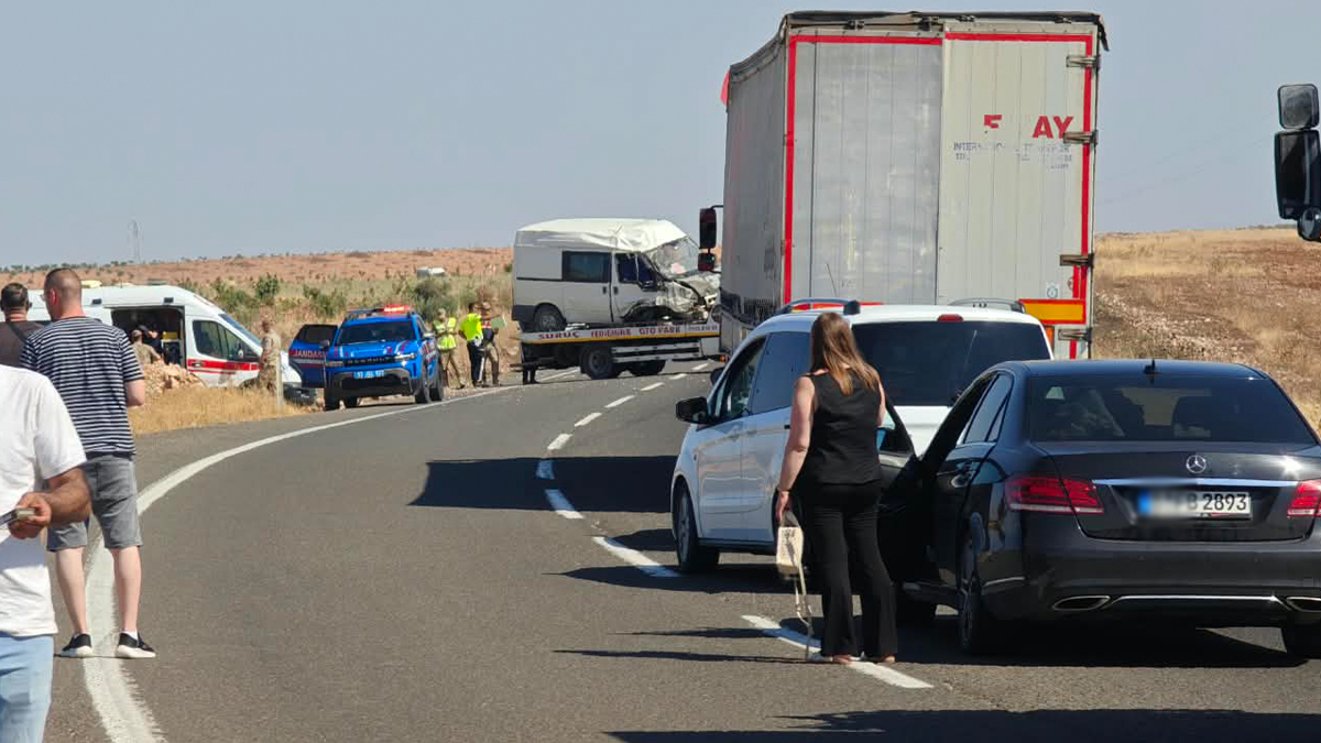 Şanlıurfa’da transit yoldan çıktı: Yaralı var
