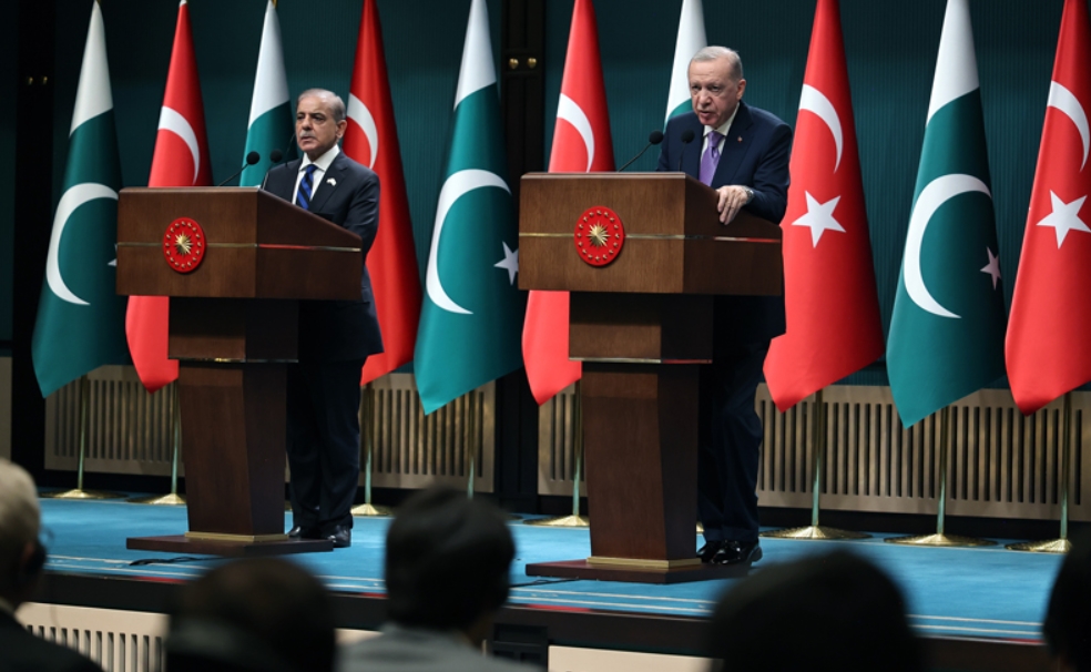Pakistan Başbakanı Şerif Ankara'da! Cumhurbaşkanı'ndan açıklama...