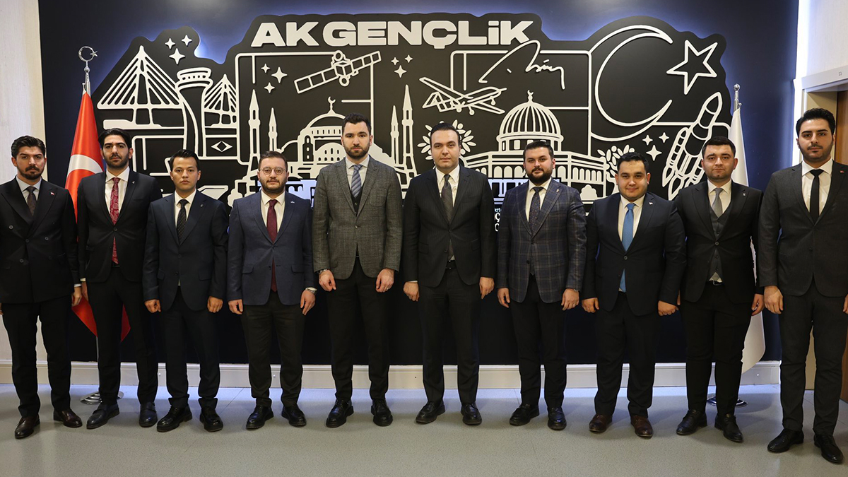 AK Parti Haliliye Gençlik Kollarında bayrak değişimi!