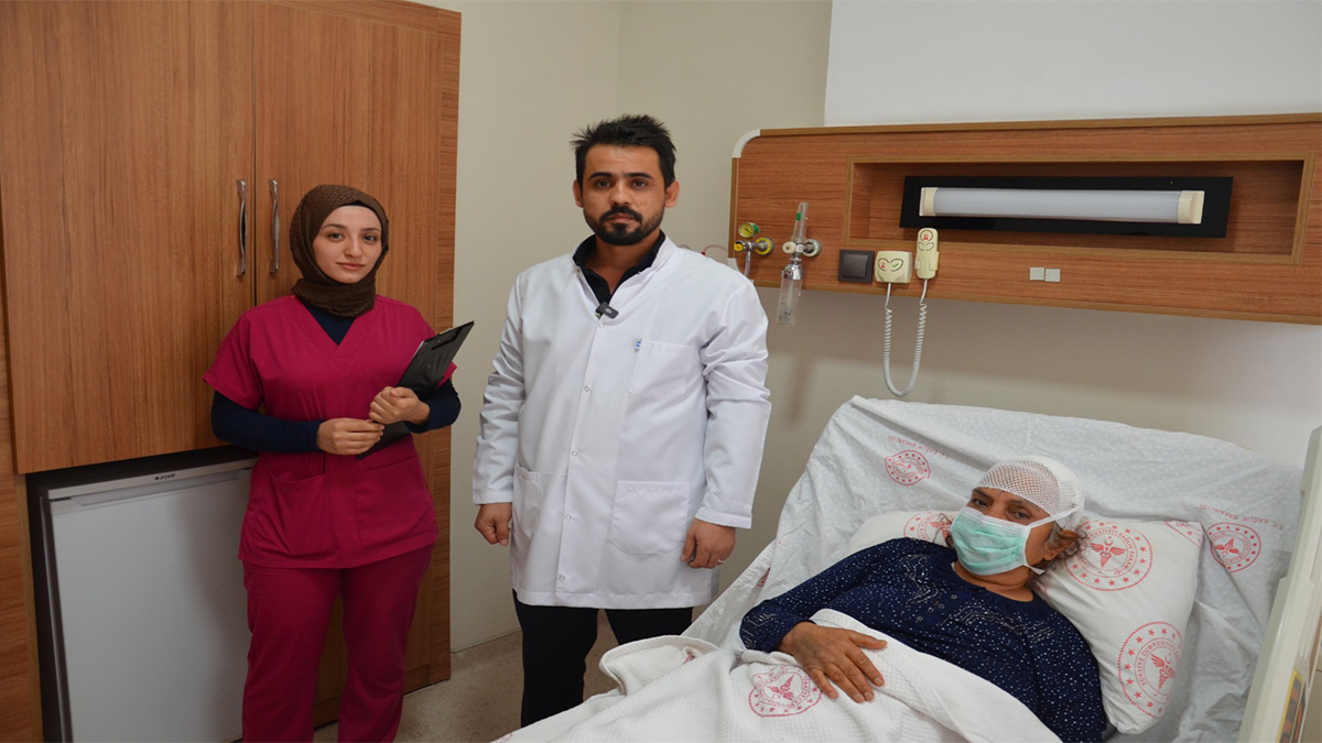 Urfa'da beyin cerrahisinde çığır açan ameliyat!