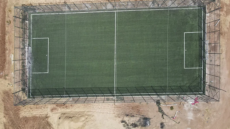 Urfalı gençlere sporun kapıları açıldı: 21 yeni halı saha