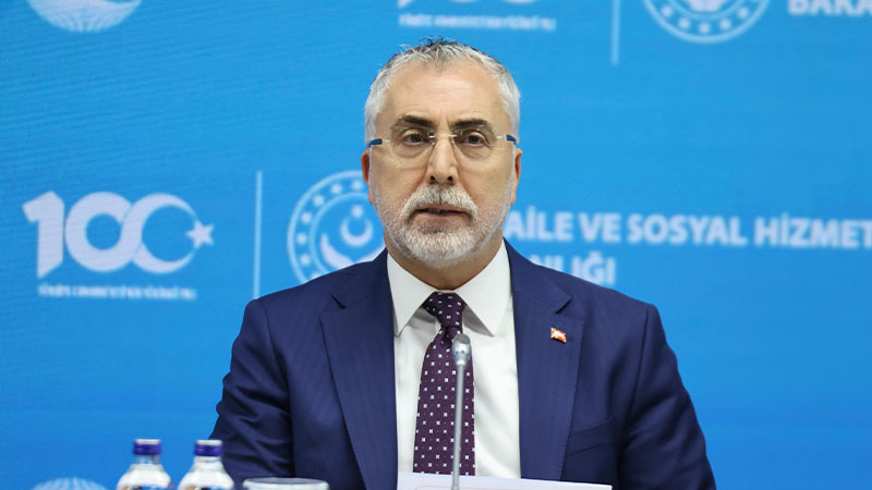Bakan Işıkhan'dan CHP'li belediyelere haciz açıklaması: "Bizim kabahatimiz mi?"