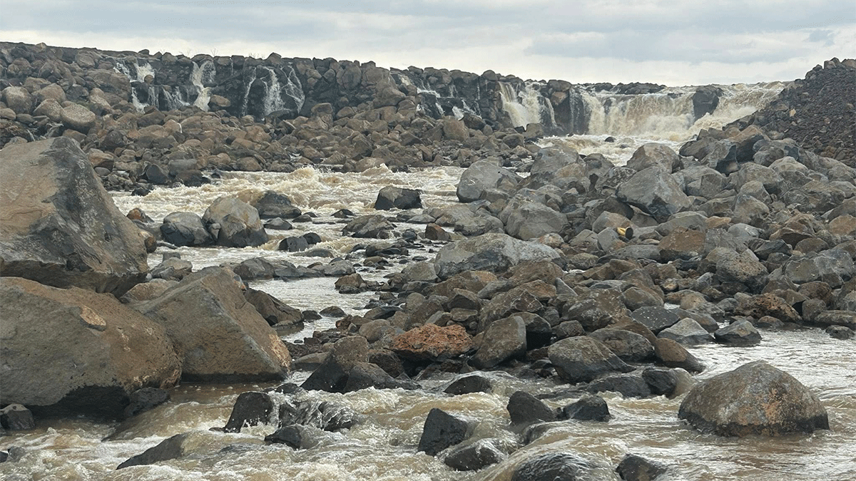 Şanlıurfa’da yağışlar doğayı canlandırdı! Şelale yeniden coştu