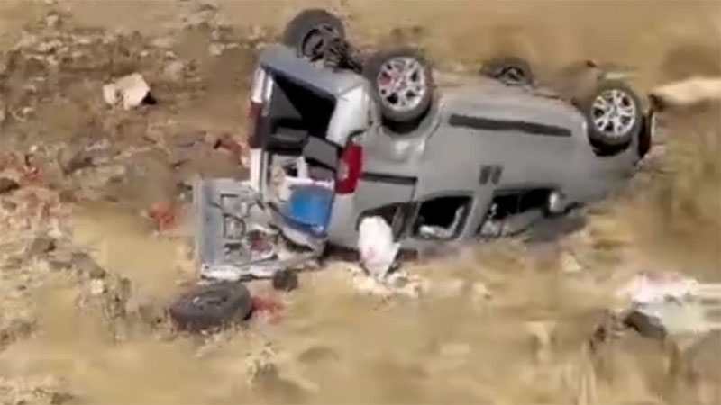 Şanlıurfa'da bayram alışverişi dönüşü korkutan kaza! 3 yaralı
