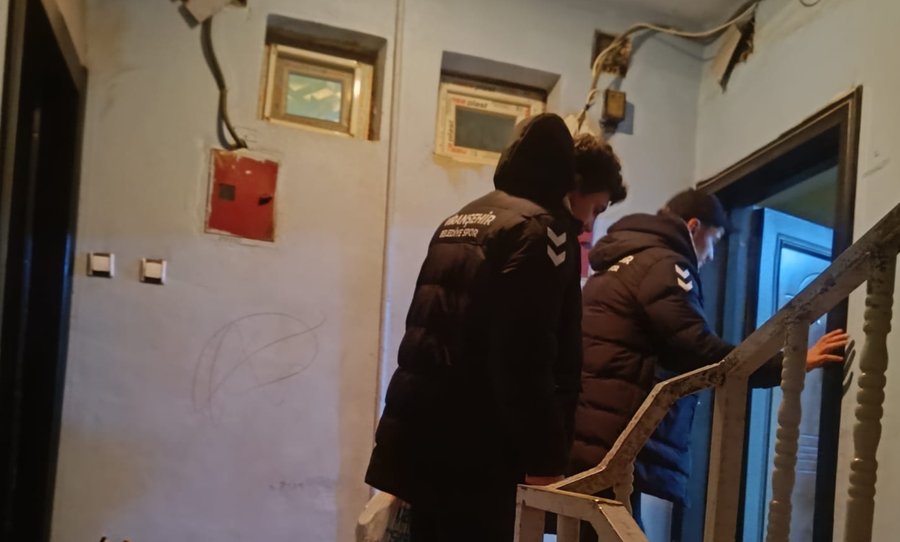 Viranşehir Belediyespor futbolcuları yüreklere dokundu... Duyarsız kalmadılar