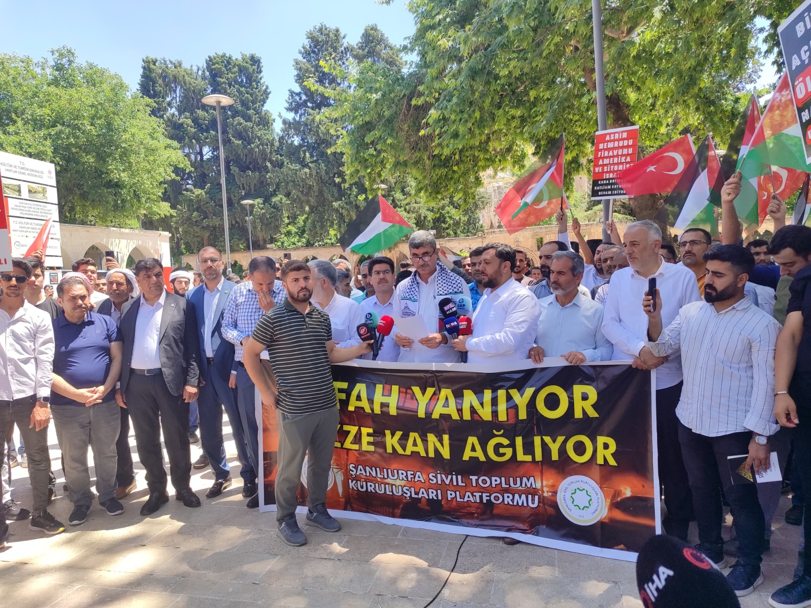 Şanlıurfa Sivil Toplum Kuruluşları Platformu: Bu bela yarın Urfa sınırlarına dayanacak