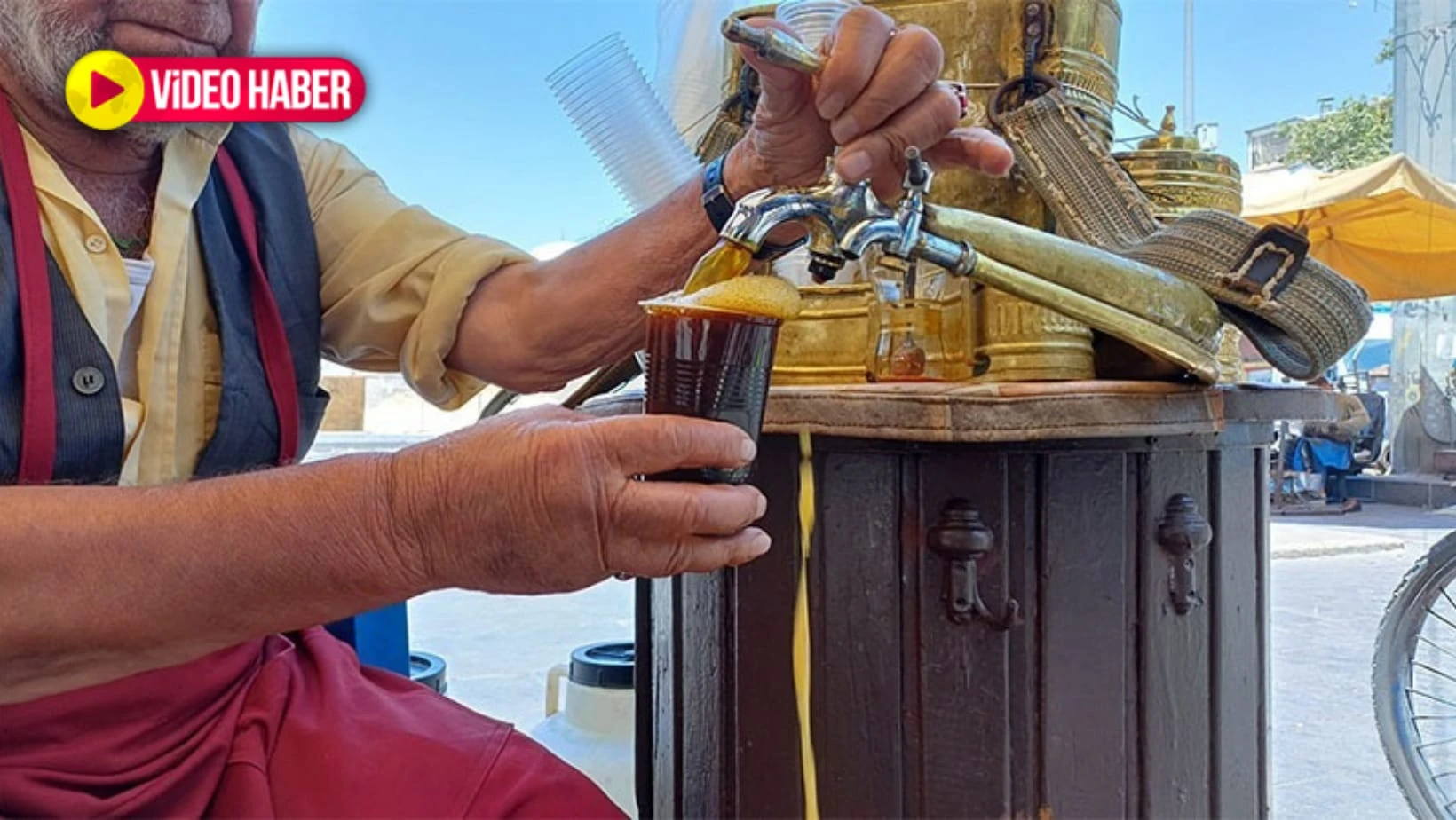 Şanlıurfa’da bunaltan sıcakların serinleten içeceği: Meyan şerbeti