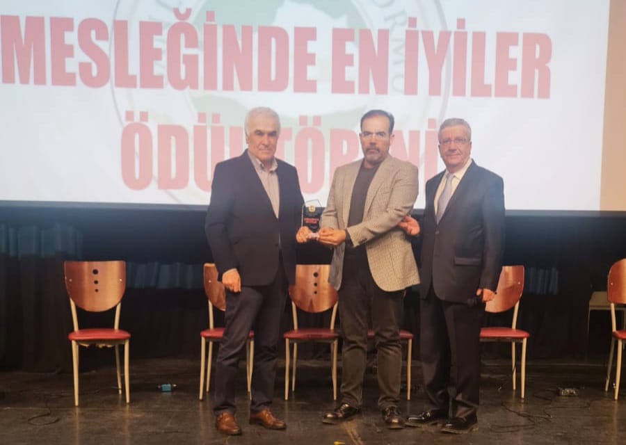 Gazete İpekyol'a 'Mesleğinde En İyiler' ödülü! Ankara'da tören...
