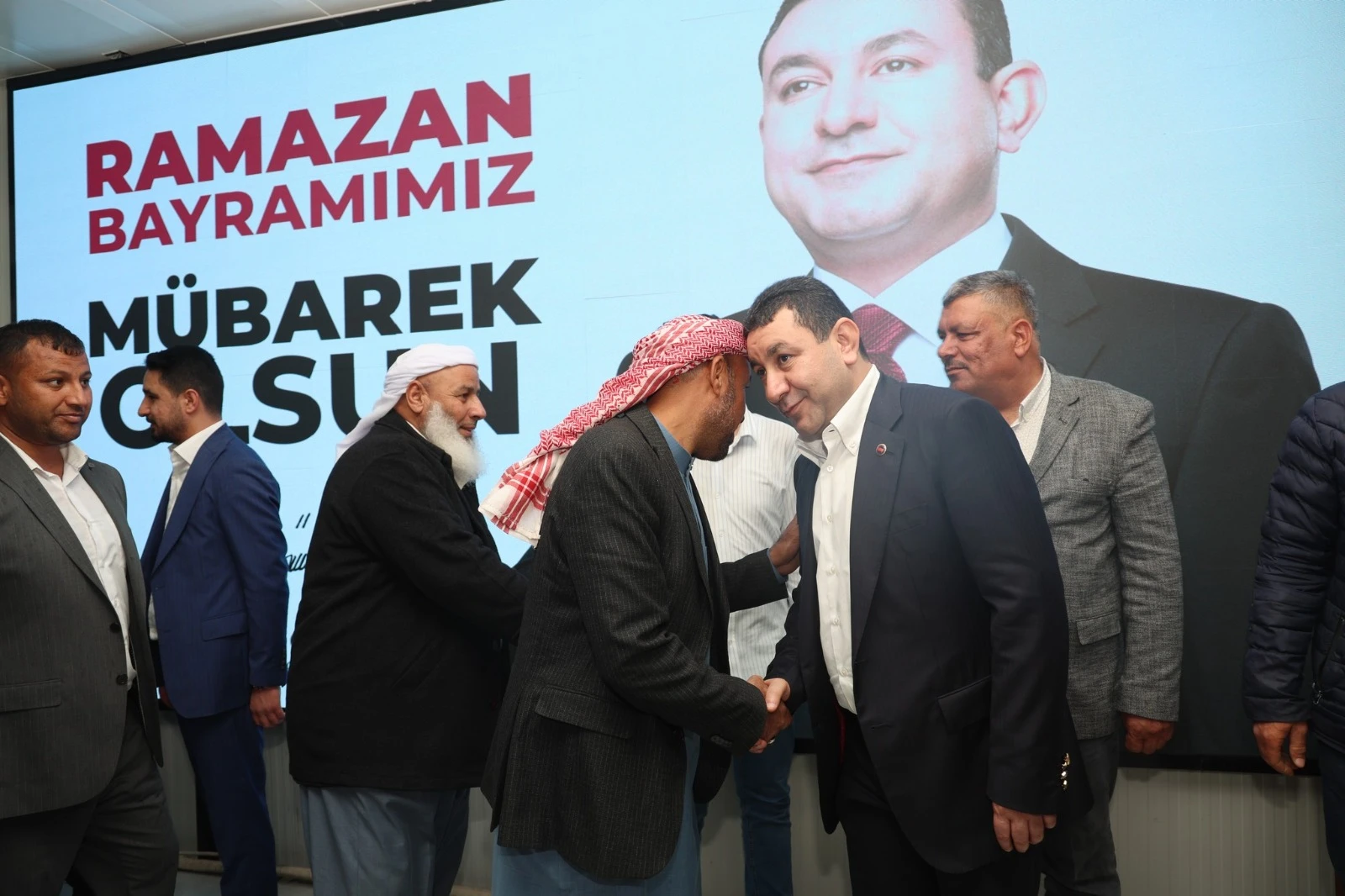 Başkan Özyavuz'un bayramlaşma programı... Milletvekili de katıldı