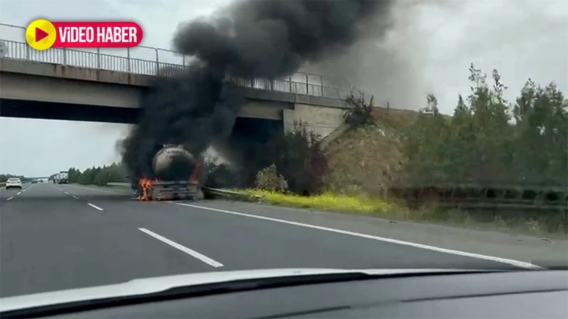 Şanlıurfa'da seyir halindeki beton mikseri alevlere teslim oldu: Dumanlar kilometrelerce uzaktan görüldü