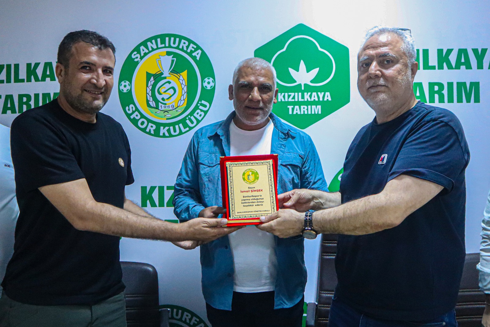 Şanlıurfaspor'a eski yöneticiden destek: Alacaklarını bağışladı!