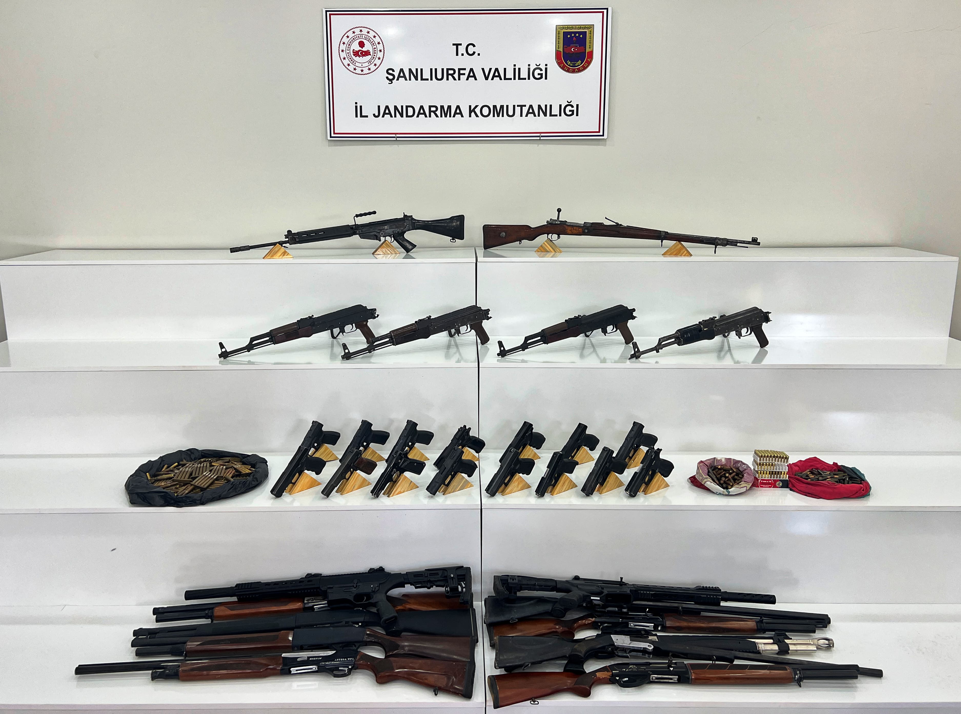 Şanlıurfa’nın ilçesinde cephanelik ortaya çıktı: Say say bitmiyor