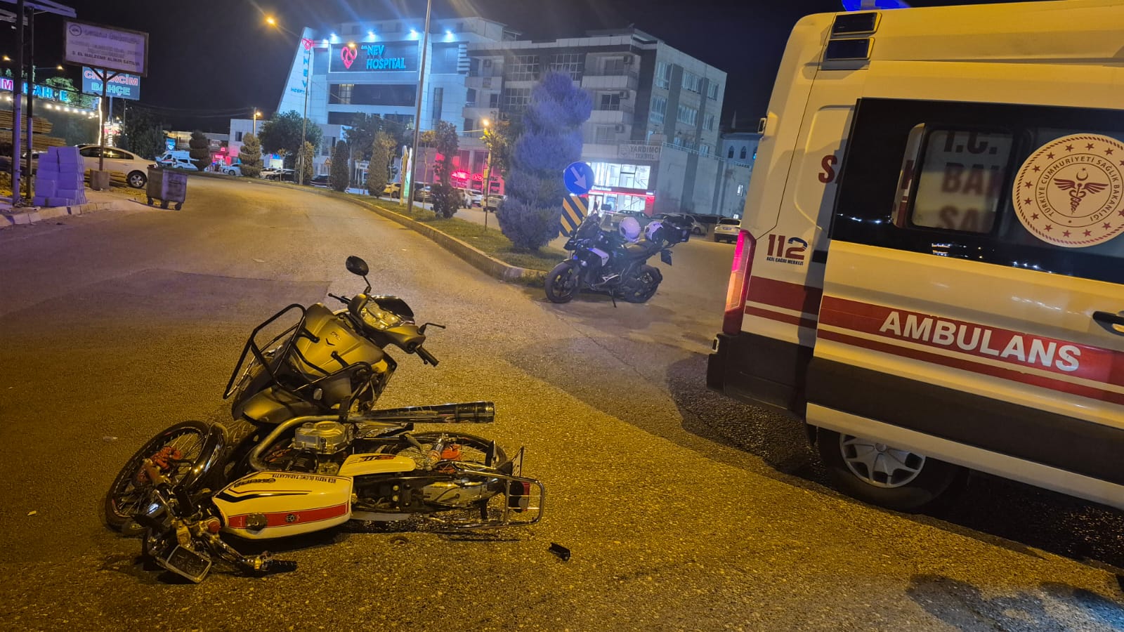 Şanlıurfa'da hastane önünde kaza... Yaralılar var