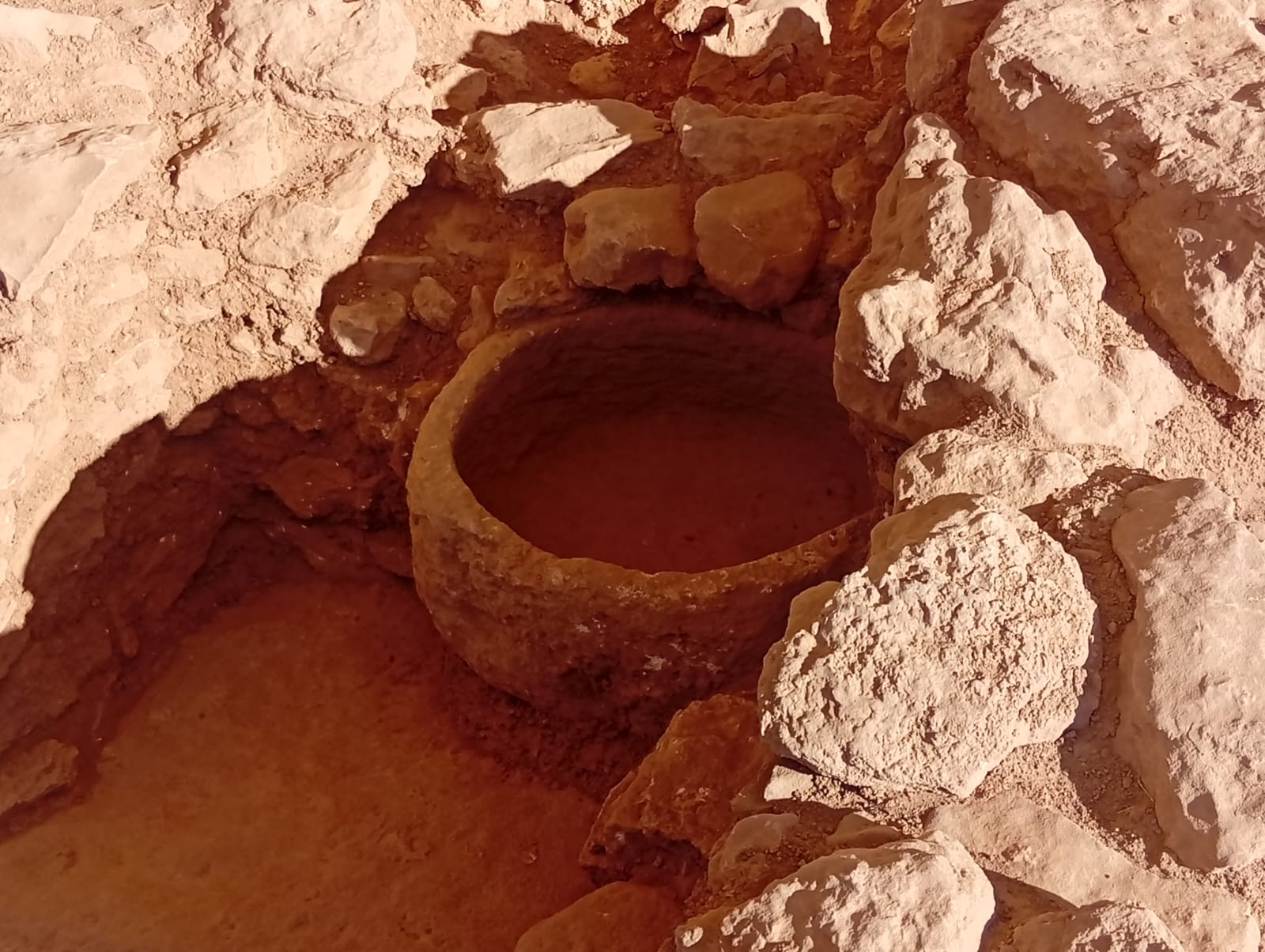 Şanlıurfa'daki kazı buluntusuna köylülerin yorumu: Tarihin ilk çiğköfte leğeni!