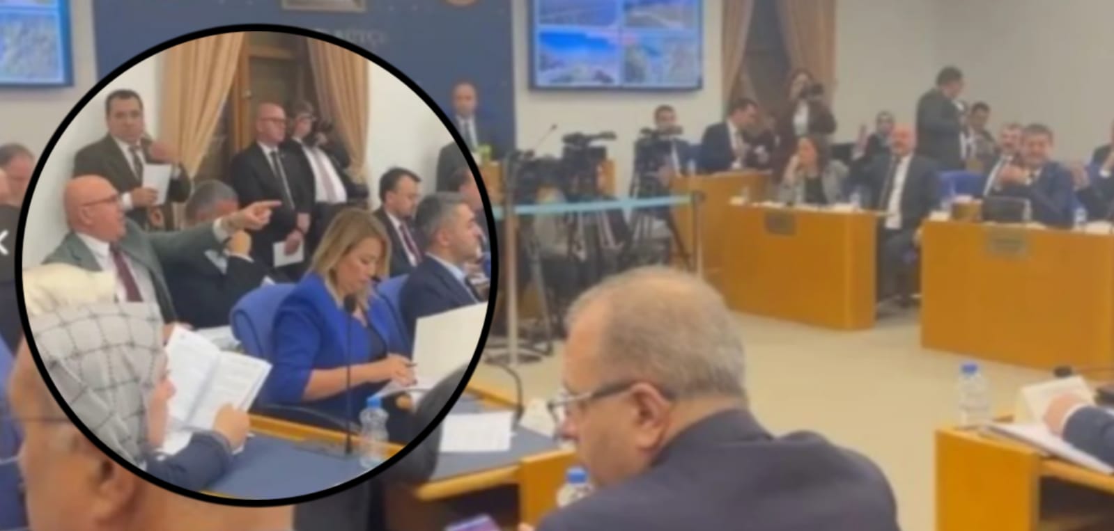 Şanlıurfa'nın elektrik kesintileri tansiyonu yükseltti! CHP ve AK Partili isim tartıştı