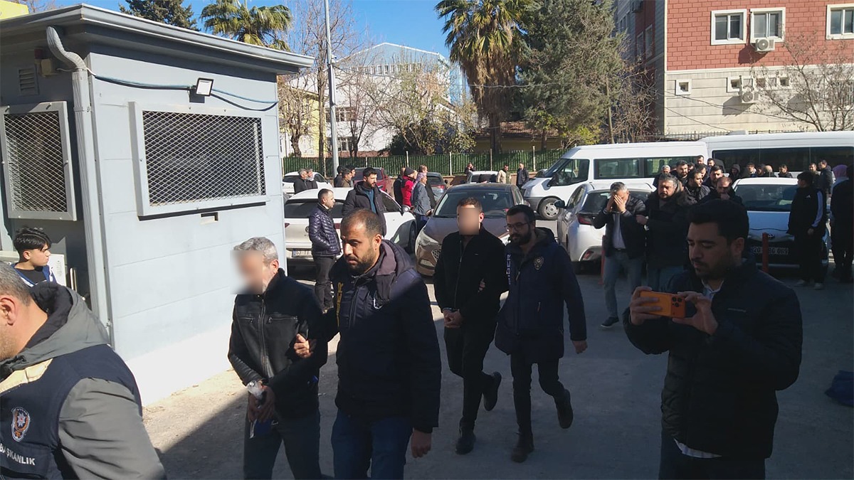 Şanlıurfa’da yasa dışı bahis operasyonu: 28 şüpheli adliyeye sevk edildi