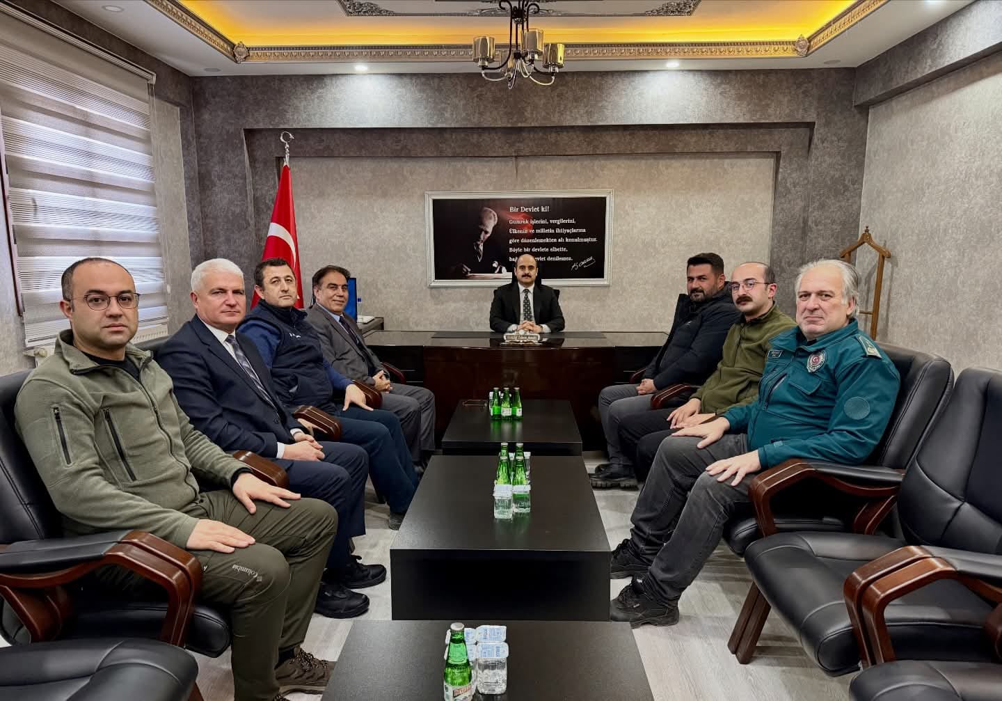 Akçakale Kaymakamı unutmadı... Özel günde kutlama