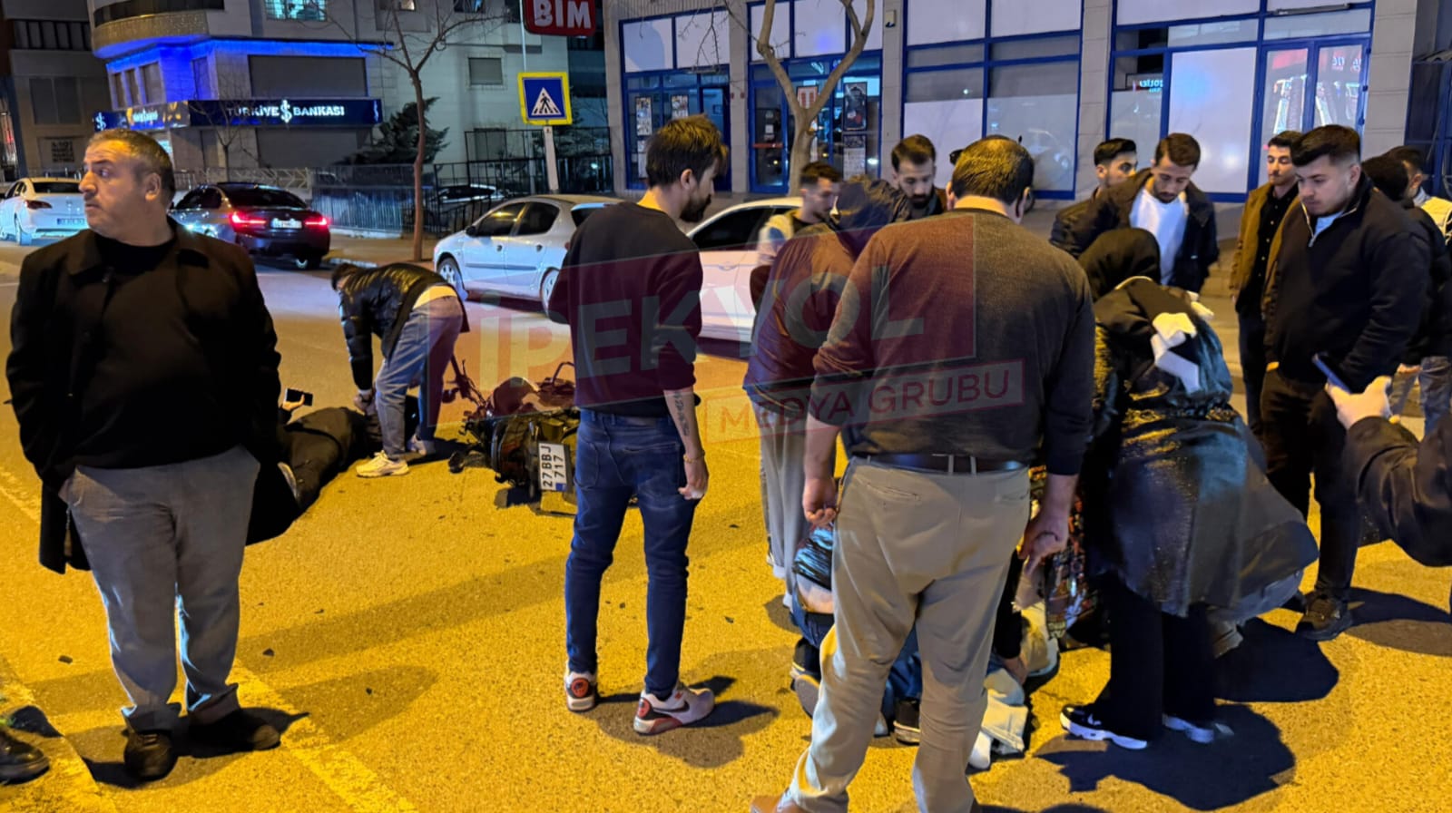 Şanlıurfa'da korkutan kaza! Motosiklet yayaya çarptı...