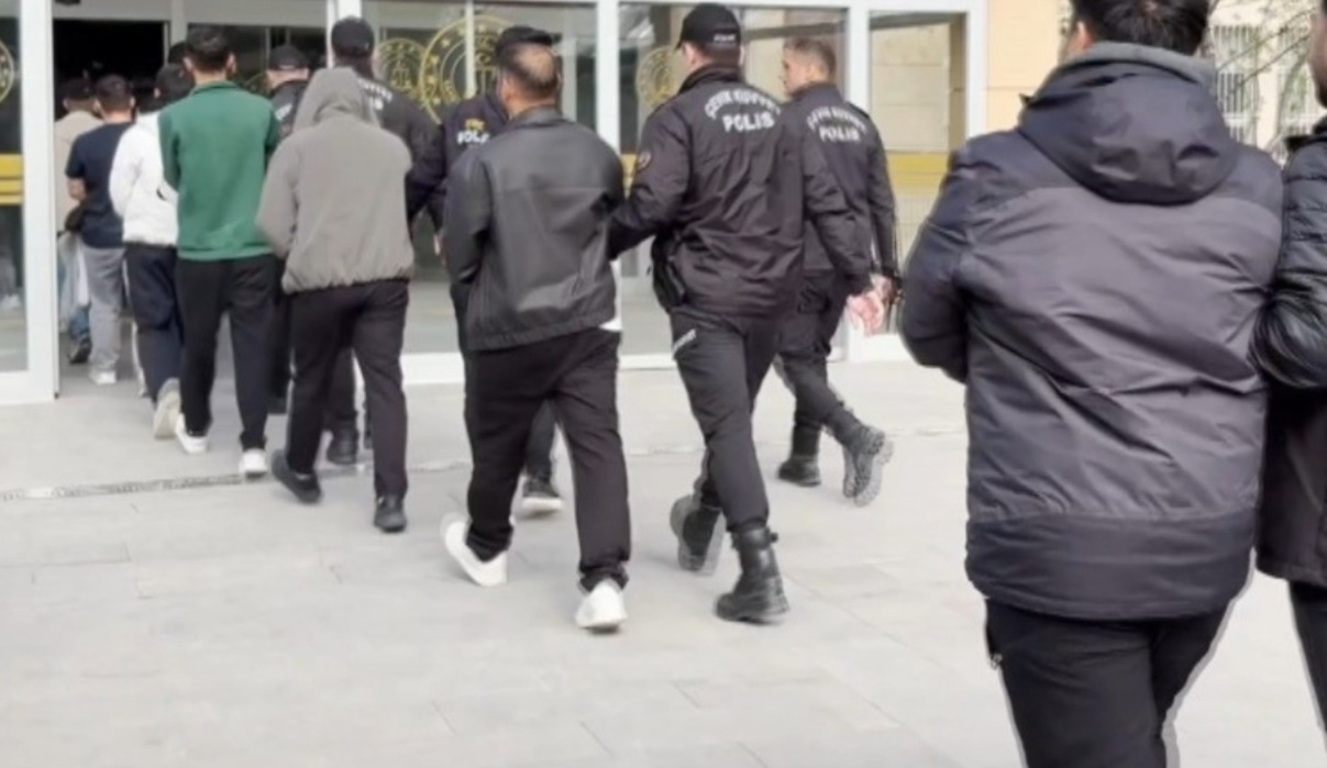 Bakan duyurdu... Şanlıurfa'nın da bulunduğu 34 ilde operasyon, 198 gözaltı!