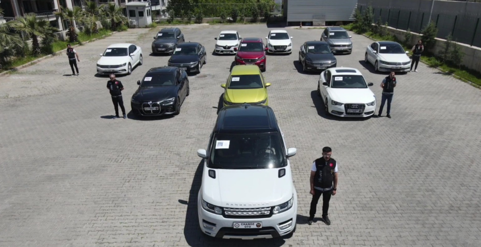 Şanlıurfa merkezli 3 ilde  'change araç' operasyonu: Tutuklandılar