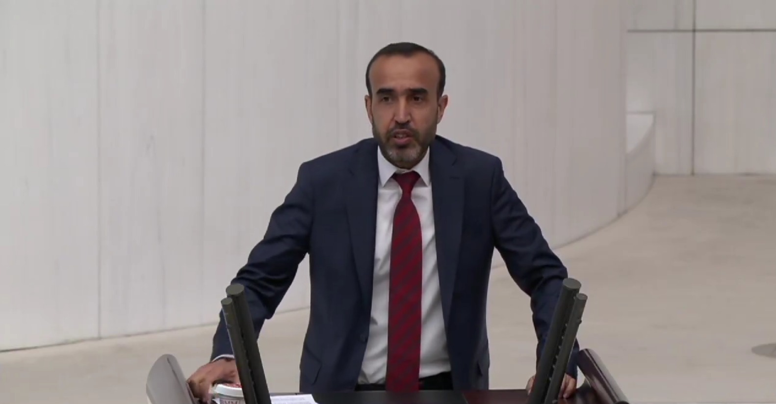 Belediyede bir kaymakam 20 milyon fazla diğeri 183 milyon açık vermiş!