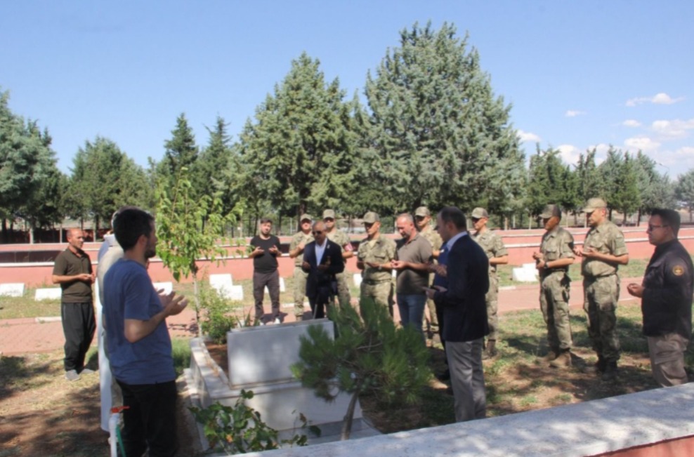 Şanlıurfa'da şehide vefa: Unutulmadı, dualarla anıldı