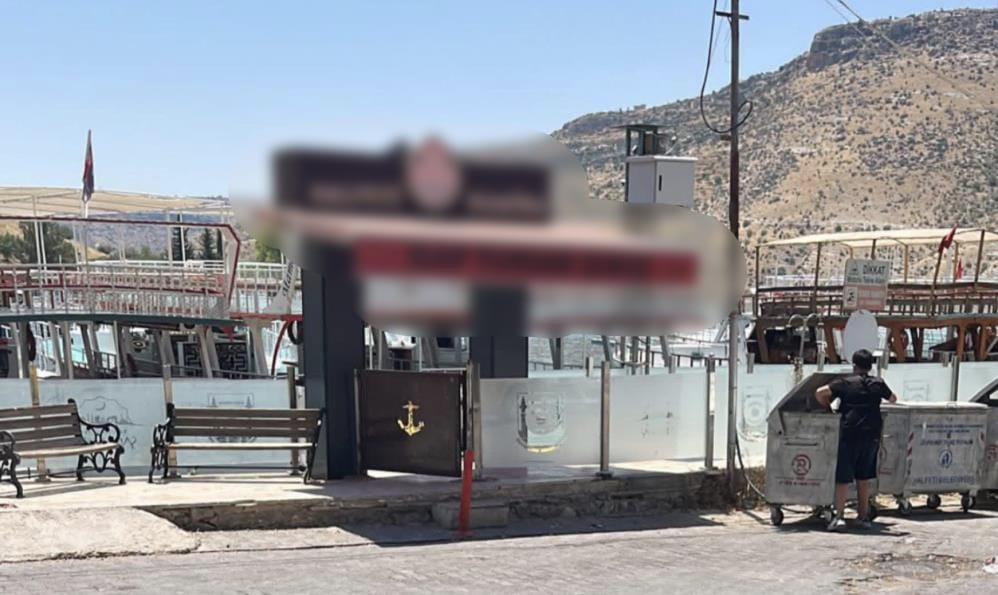 Şanlıurfa'da tekne ücreti tartışması kanlı bitti: 1’i ağır 3 yaralı!