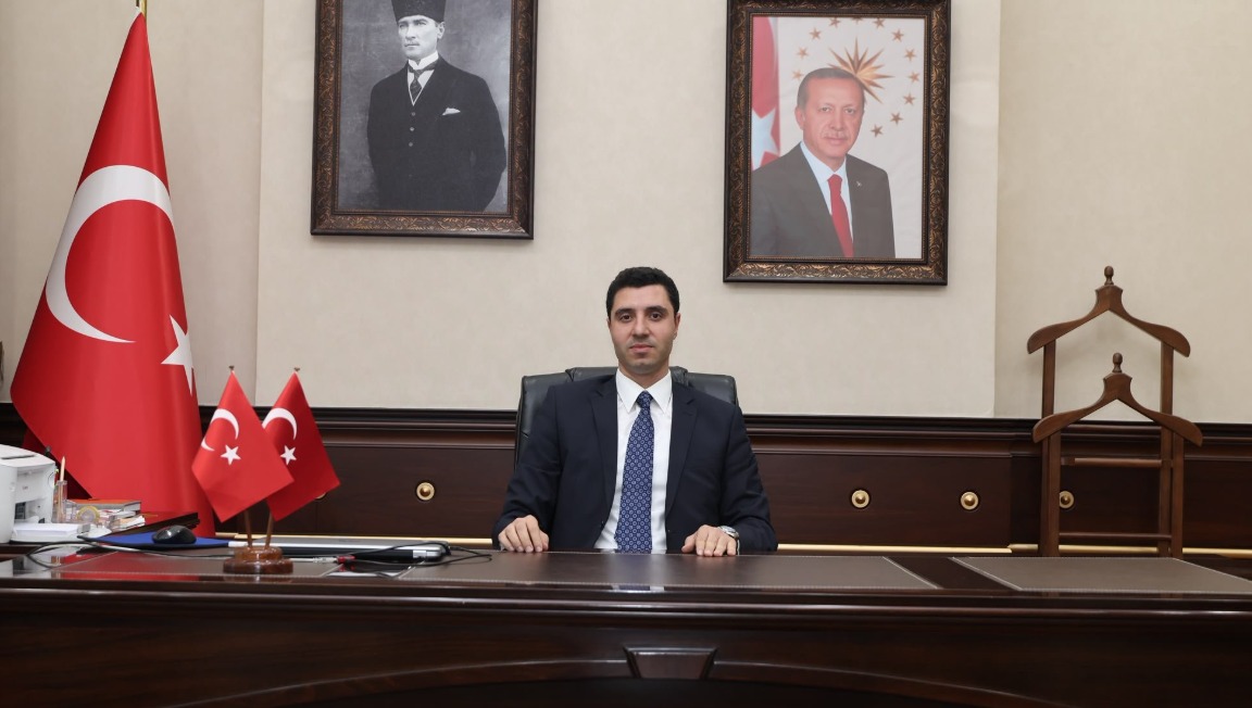 Yeni görevine başladı: Şanlıurfalı mülki amir başarısıyla gurur veriyor...