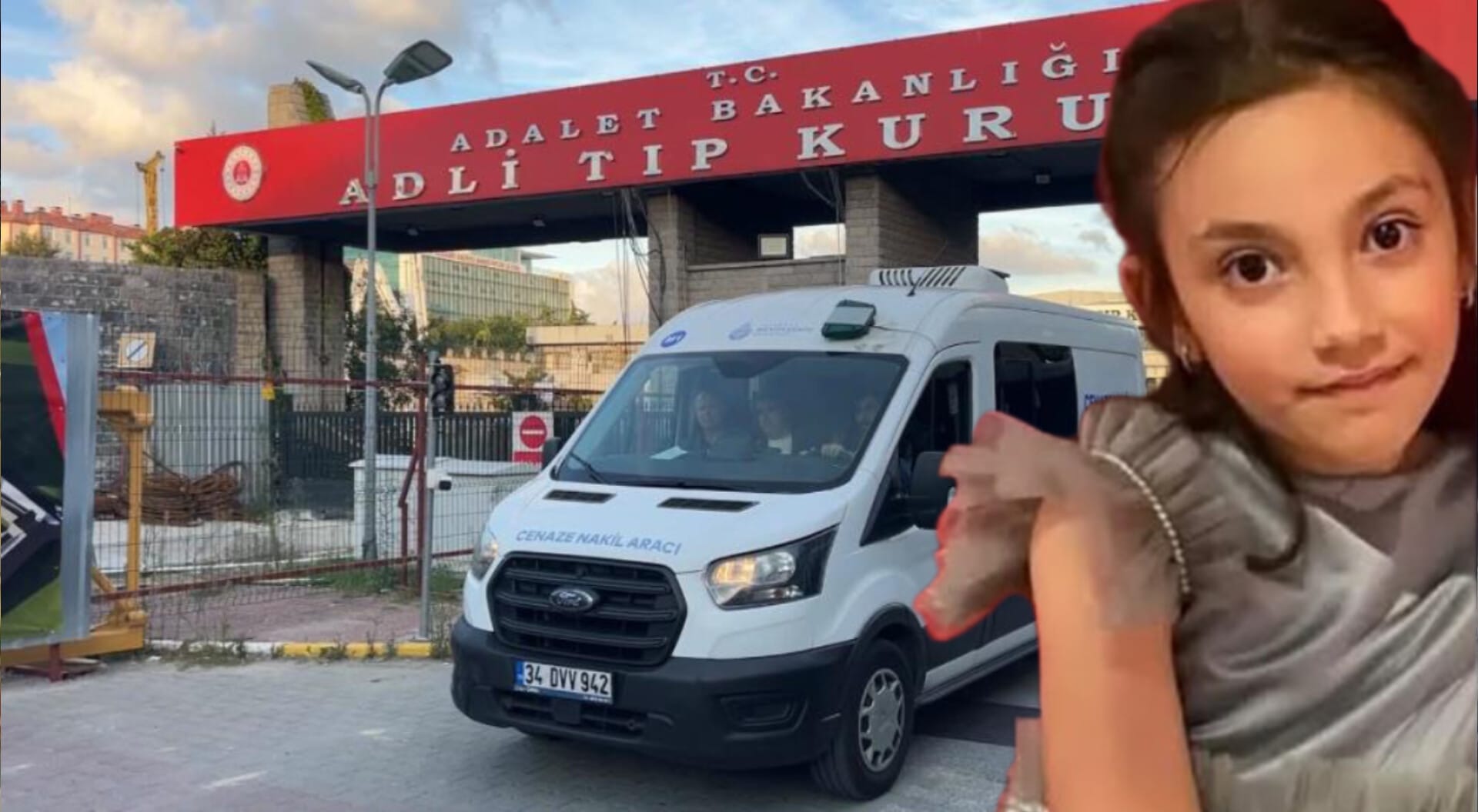 Başakşehir'de okul saldırısında yaşamını yitiren çocuğun cenazesi alındı