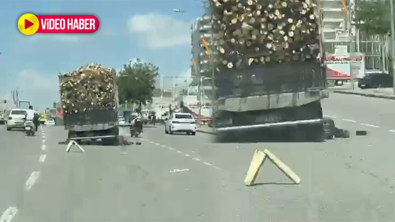 Şanlıurfa’da gören gözlerine inanamadı! Yol ortasında aracını durdurup tamire başladı