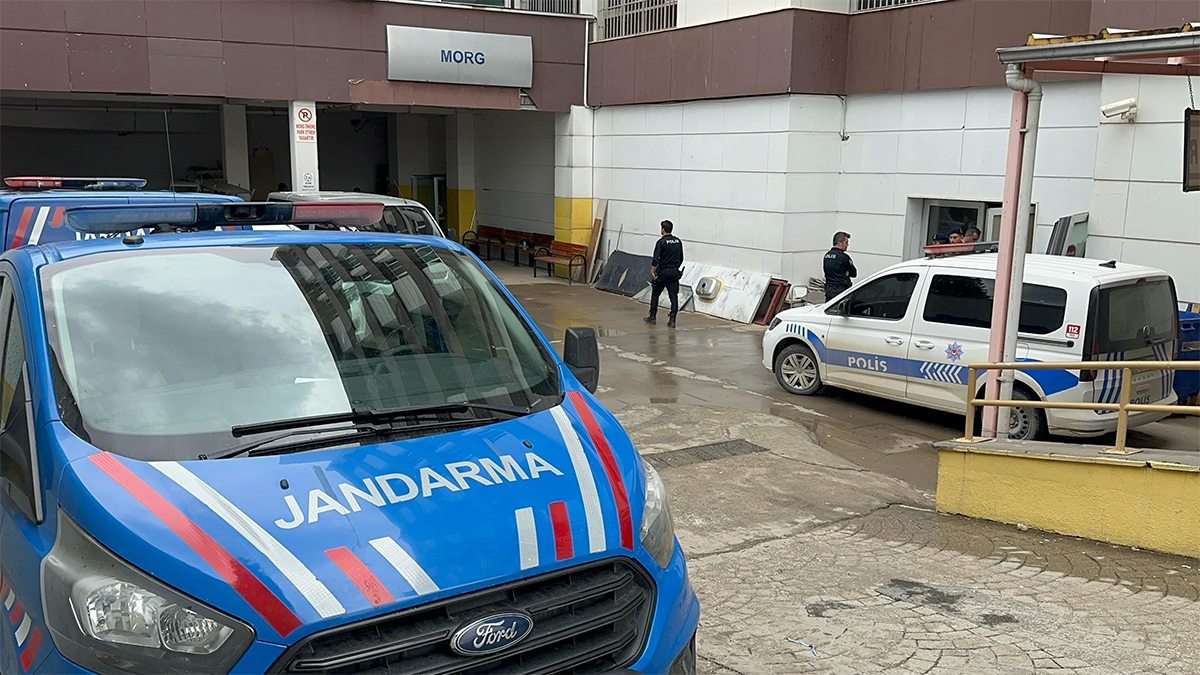 Balkondan talihsiz düşüş! Yaşam mücadelesini kaybetti