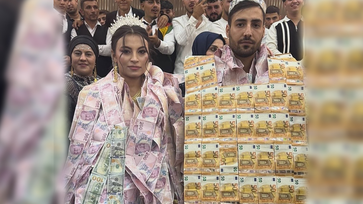 Şanlıurfa’nın komşu ilinde para yelekli düğün! Gelin ve damat paraya boğuldu