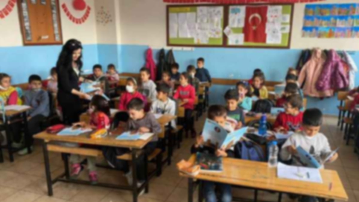 Şanlıurfa'da veliler çaresiz, öğrenci ve öğretmenler zorda... Çözüm bekleniyor