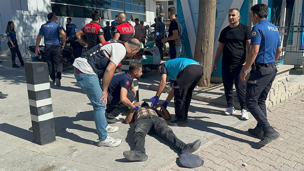 Adliye önünde kavga: 30 yaralı, adıyaman, asayiş